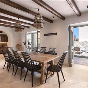 5 bedroom villa with indoor and outdoor pool in Chania town, sleeps 10